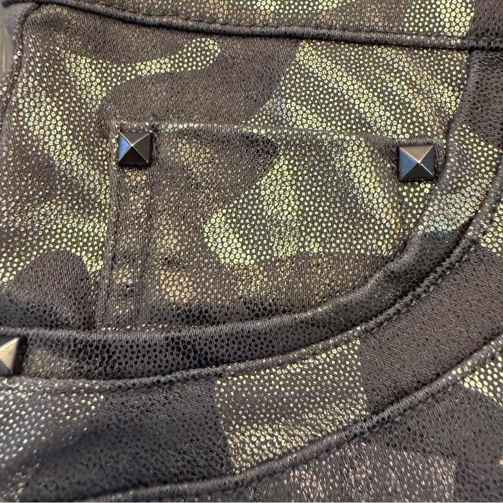 HUE Camo Metallic Skinny Pants Women’s Size Small – Stretchy, Stylish, & Sleek - Picture 13 of 16